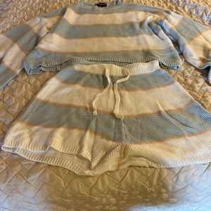 Super cute Kittenish Set……never worn!!!